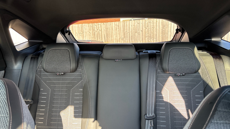 Peugeot 3008 157kW Allure 73kWh 5dr Auto Electric Estate